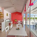 Apartman Leonidas *