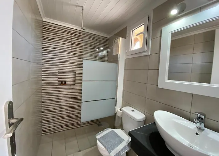 Leonidas 아파트 *