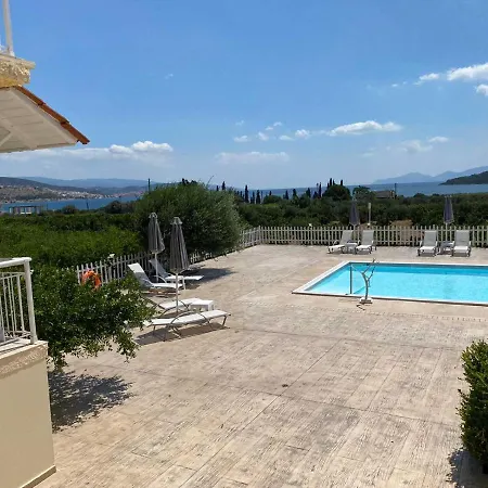 Leonidas 아파트 *