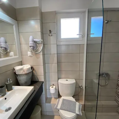 Leonidas Resort Apartment