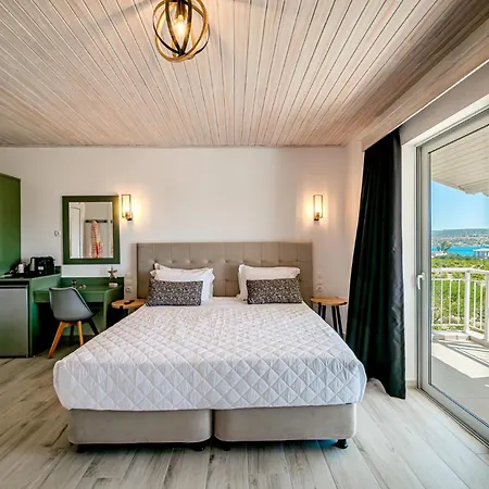 Leonidas Resort